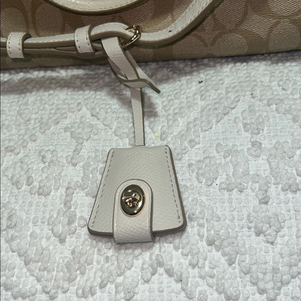 Coach Gold Signature Satchel Like New with Detachable Shoulder Strap - Picture 7 of 11